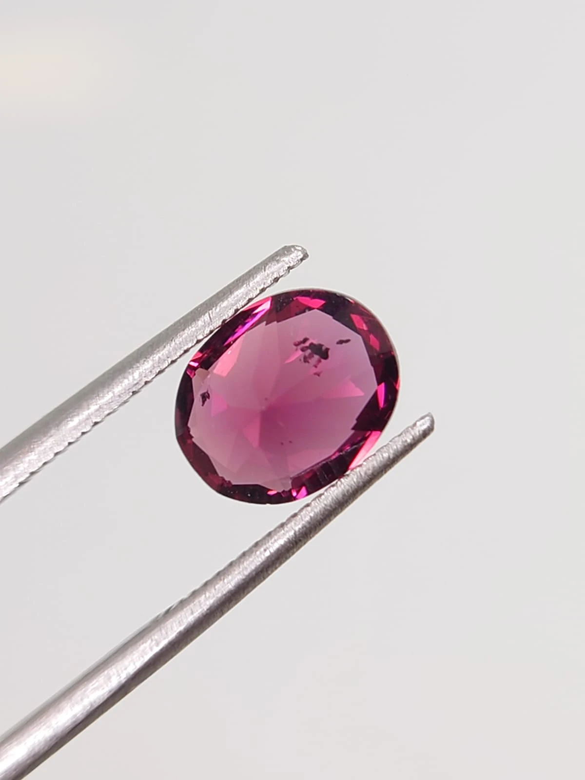 2.35ct Natural Malaya Garnet Oval Cut From Tanzania — view 5